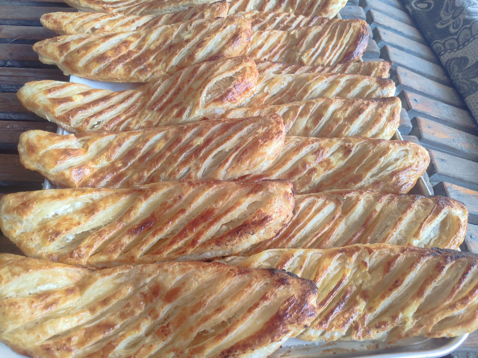 Emek Pide ve Lahmacun Salonu İsmet Usta